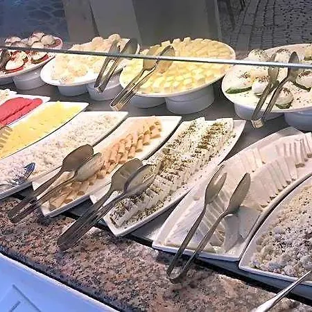 Отель Tal